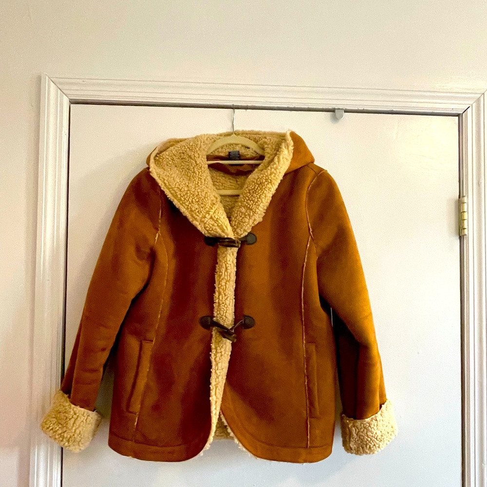 Women’s Teddy Reverse Coat with Hood in Camel (M)
